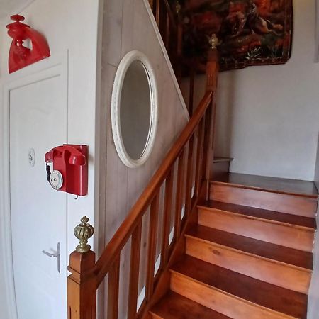 B&B Chez Annie Saint-Martin-de-Gurçon Eksteriør billede