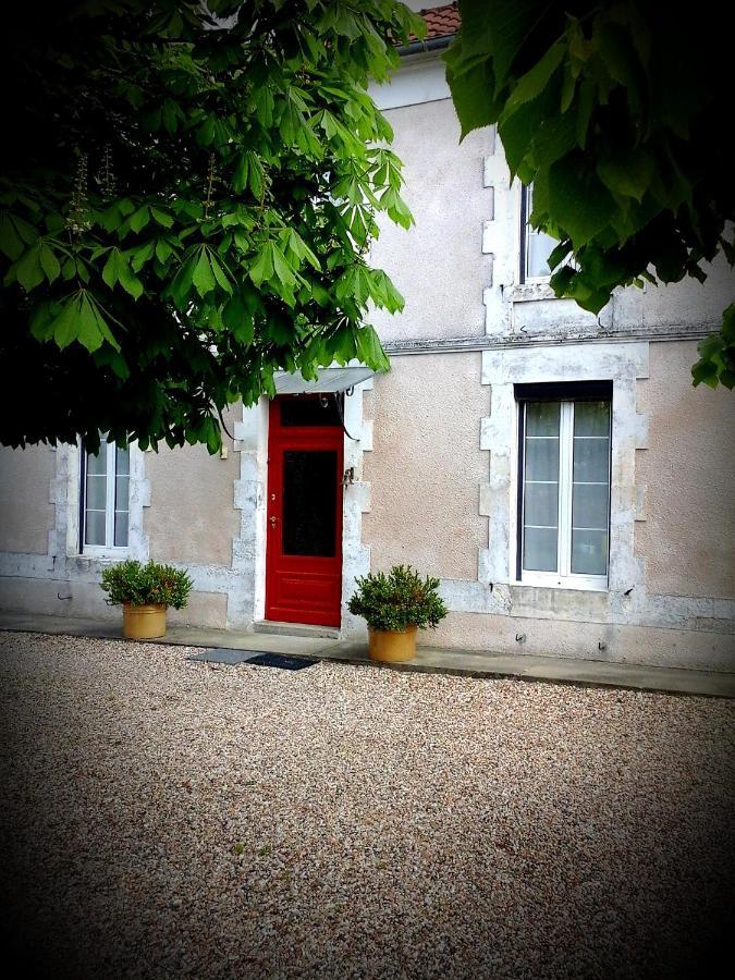 B&B Chez Annie Saint-Martin-de-Gurçon Eksteriør billede
