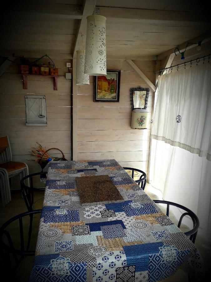 B&B Chez Annie Saint-Martin-de-Gurçon Eksteriør billede
